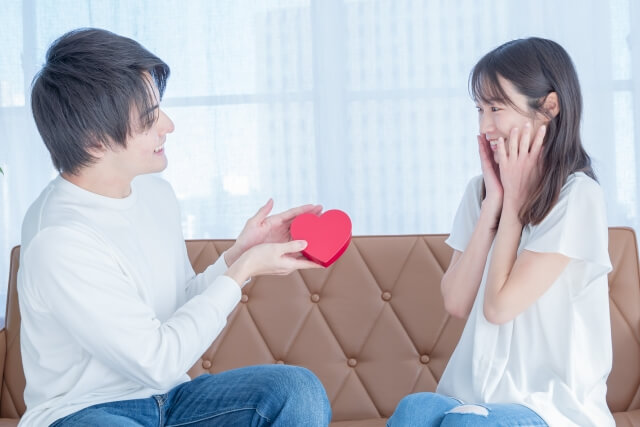 男性の嫉妬のサインや片思いでも嫉妬する態度10選 付き合う前の嫉妬や男性のやきもち態度 好きな人に嫉妬させる方法まで紹介 恋愛サイン